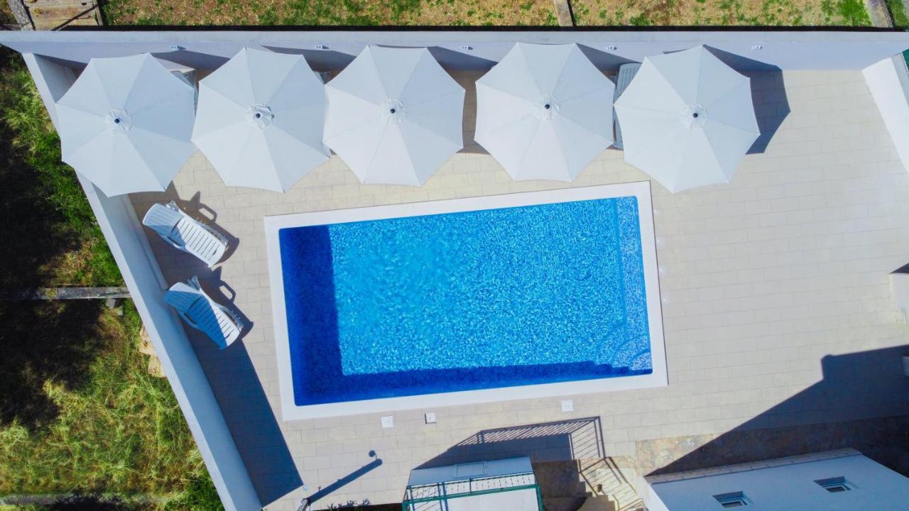 Apartment M6 เซเกต วรันยีชา ภายนอก รูปภาพ